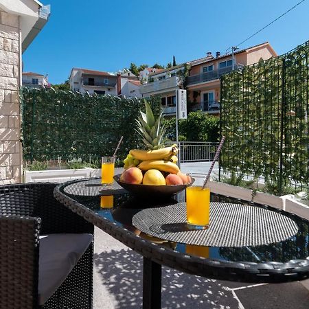 Apartment Gagula With Jacuzzi Traù Esterno foto
